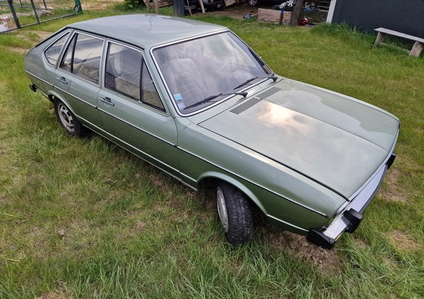 Volkswagen Passat cena 25900 przebieg: 78574, rok produkcji 1977 z Gniezno małe 529